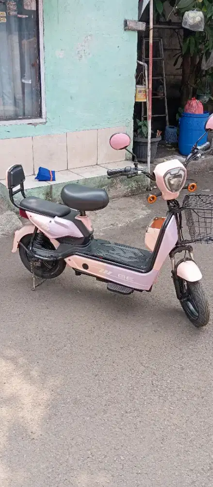 Dijual  sepeda lustrk GREENTECH