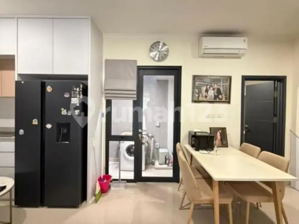 Dijual Butuh Cepattt Rumah di Cluster Baroni Raya Symphonia