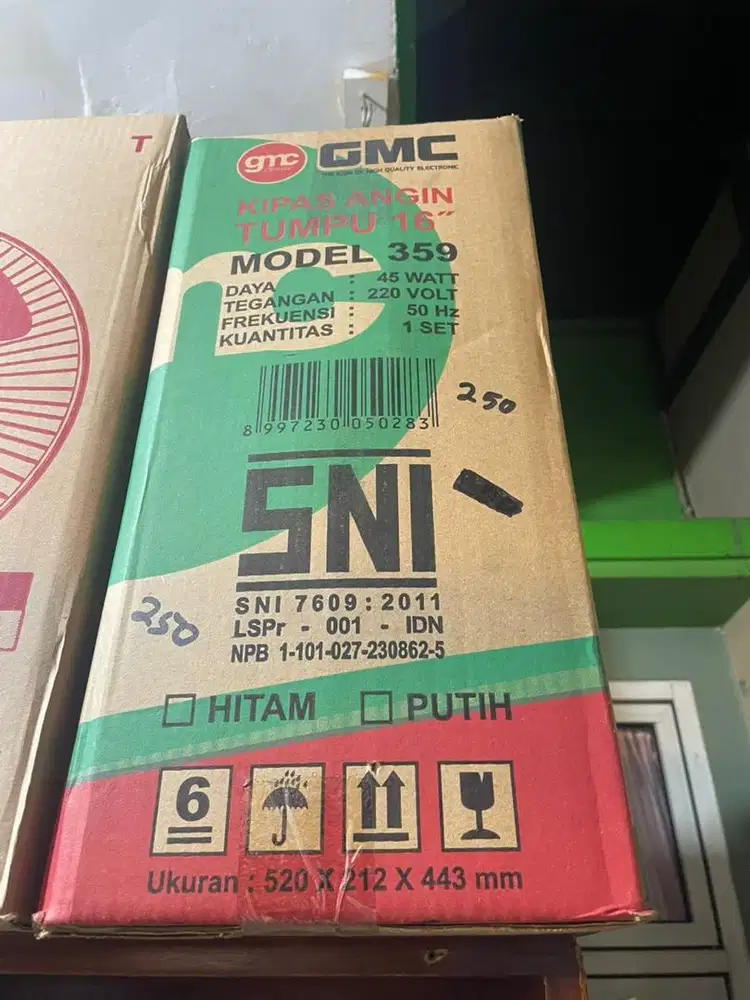 Kipas angin gmc 16 (new)