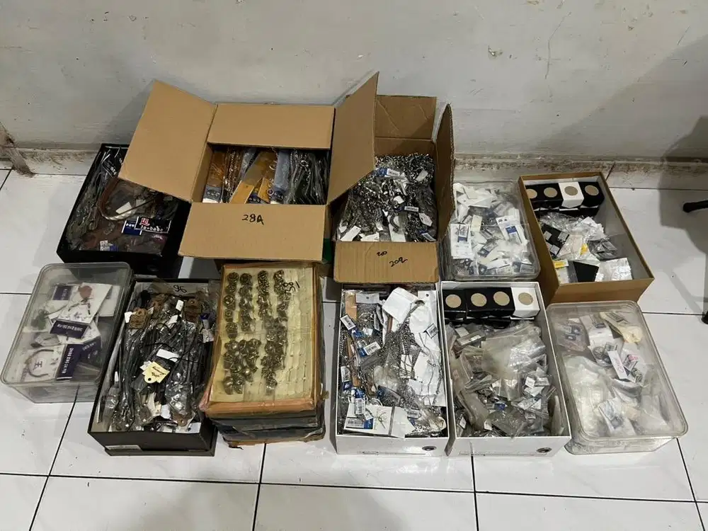 Dijual Aksesoris Gelang, Kalung, Cincin, Anting Pria dan Wanita