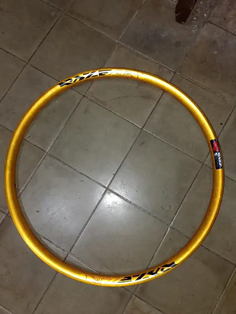 RIMS RAZE 27.5 32 HOLE