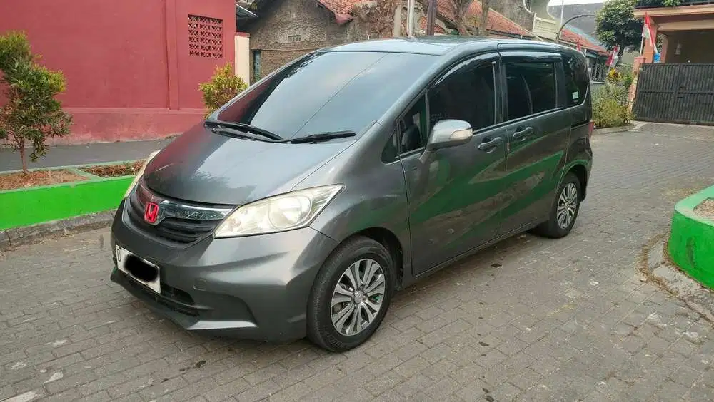 Honda Freed 2012 Bensin