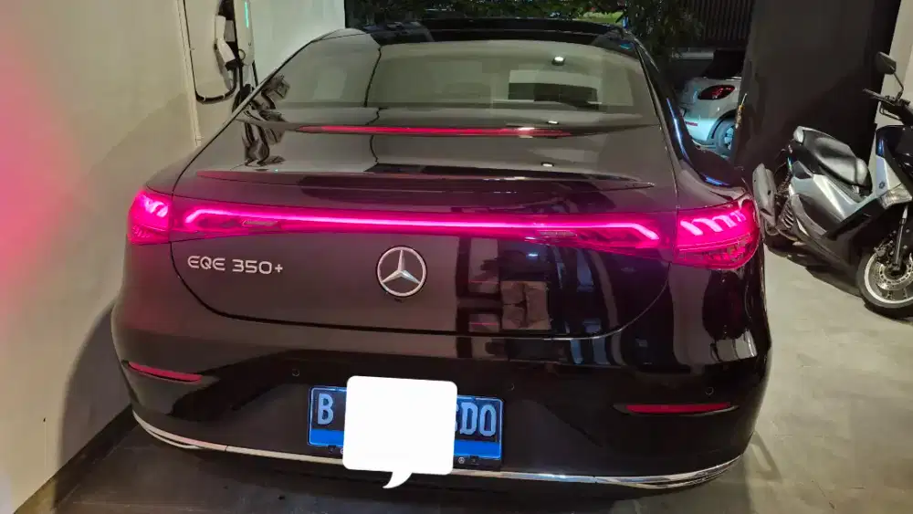 Mercedes benz eqe350+ nik 2023 reg 2025