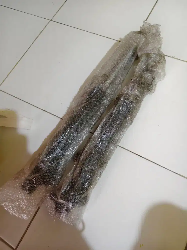 Shockbreaker depan beat karbu