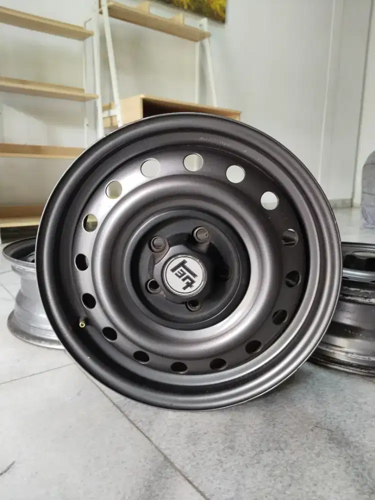 Velg Kaleng ZCD Innova
