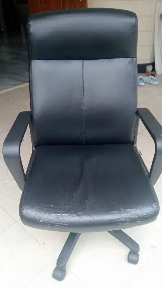 Kursi kantor informa