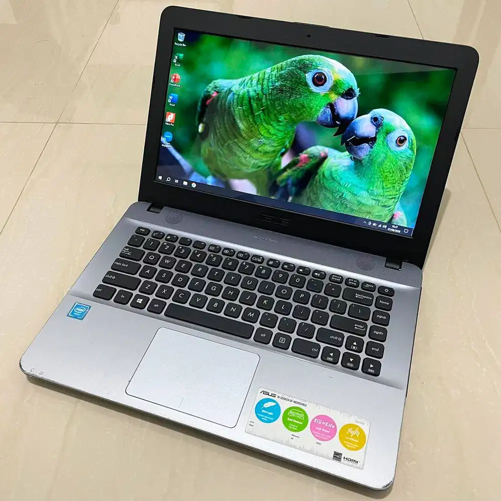 Laptop Asus SSD 128GB / RAM 4GB Intel Celeron. MURAAH !!!
