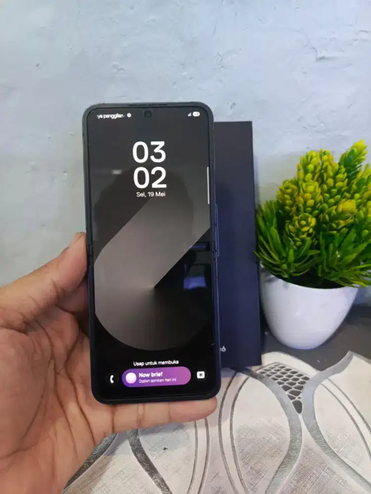 SAMSUNG Z FLIP 6 5G RAM 12/256GB ORIGINAL SEIN MULUS NORMAL FULLSHET