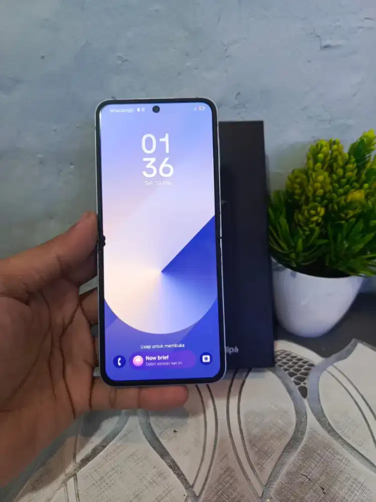 SAMSUNG Z FLIP 6 5G RAM 12/256GB ORIGINAL SEIN MULUS NORMAL FULLSHET