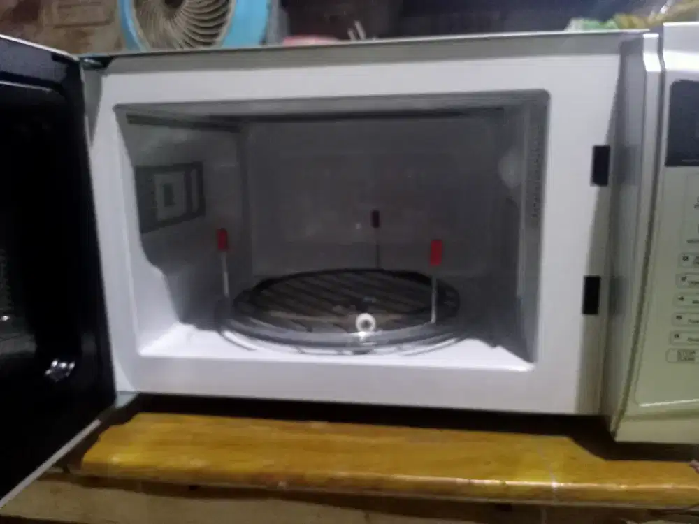 Microwave Oven G-8 Multifungsi