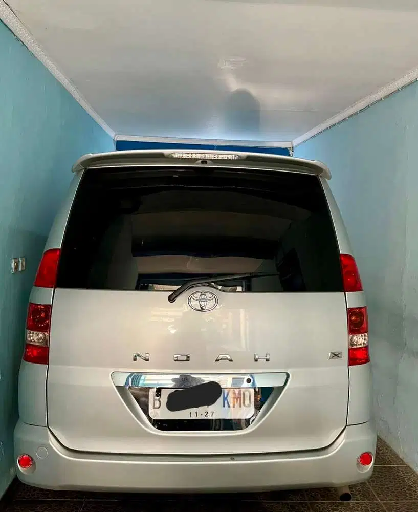 Toyota Noah 2004 Bensin