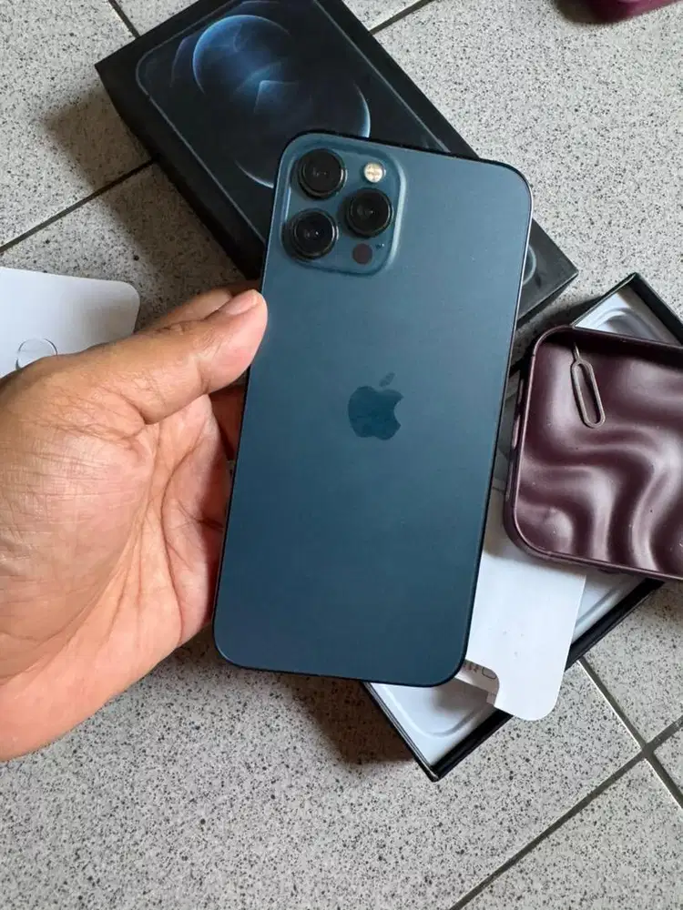 Iphone 12 pro max 256 inter