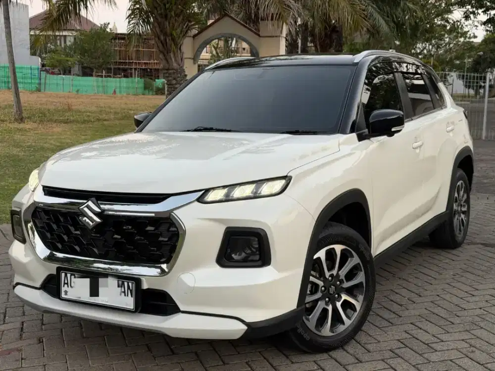 Suzuki Grand Vitara Hybrid 2024 Matic Putih Mulus