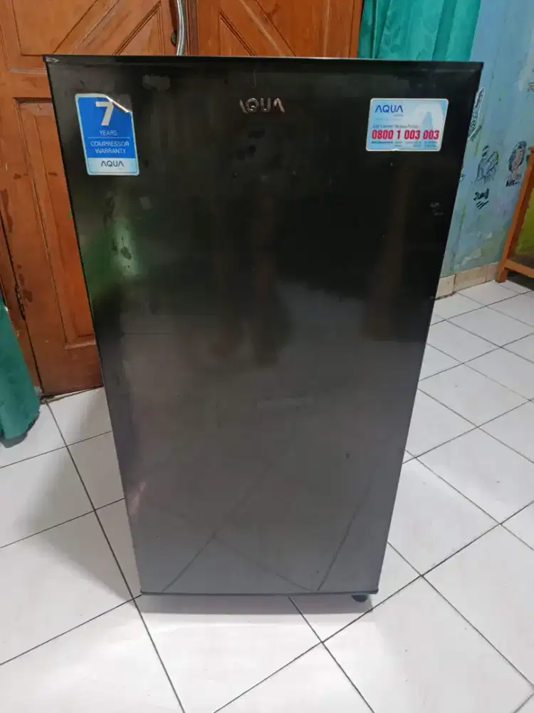 Kulkas 1 pintu merek AQUA