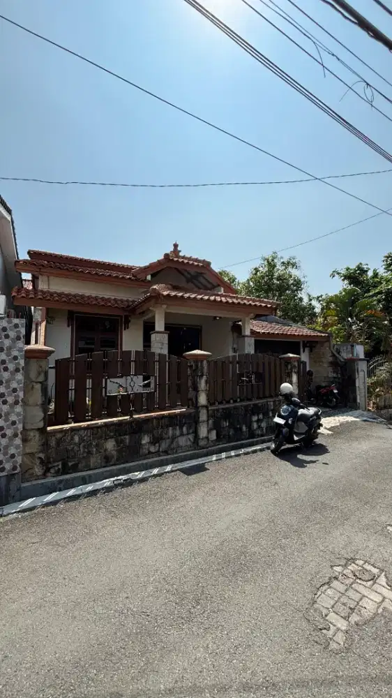 Dijual rumah siap huni dekat RS. HERMINA BANYUMANIK