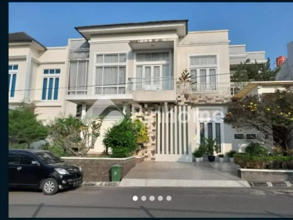 Dijual Rumah furnished di Padang