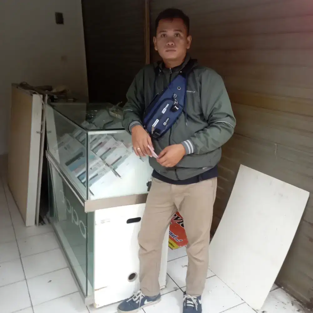 Mencari Info Lowongan Pekerjaan