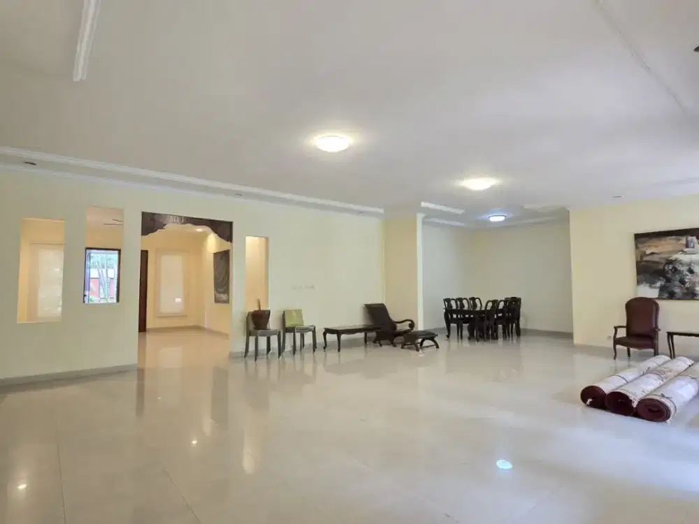 Dijual Rumah di Kemang Timur. Bisa buat kantor