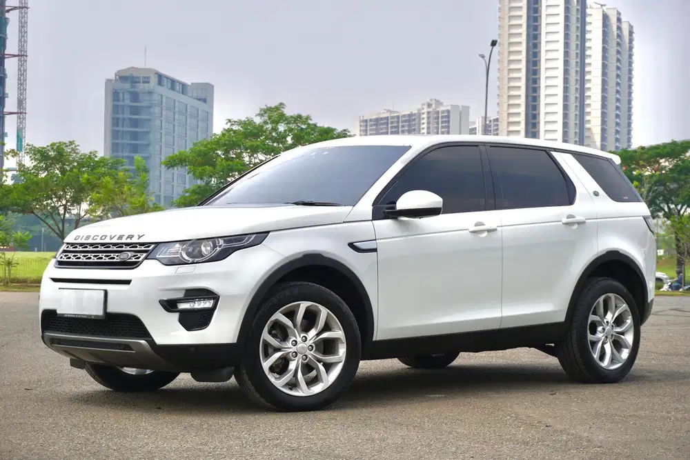 Range Rover Discovery Sport HSE Si4 2015 / 2016 Putih Mulus DP Ringan