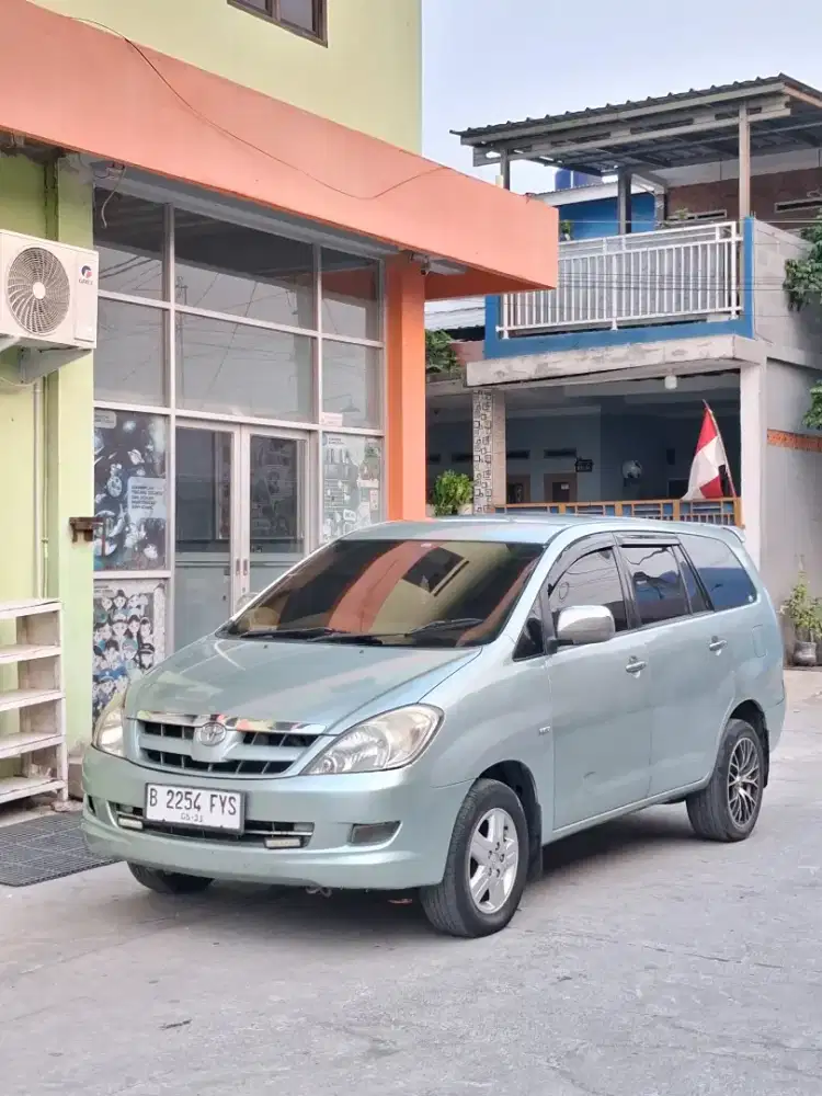 Toyota Innova 2.0 G metic 2006