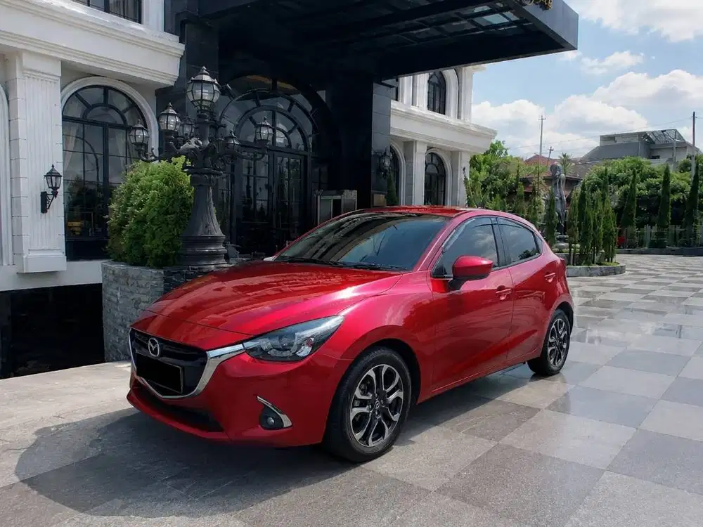 Mazda 2 Skyactive Service Record Tangan Pertama