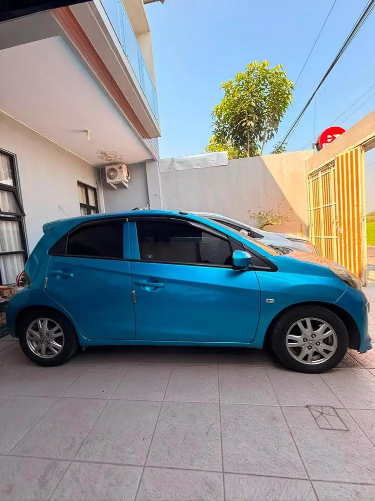 Brio E 2013 A/T