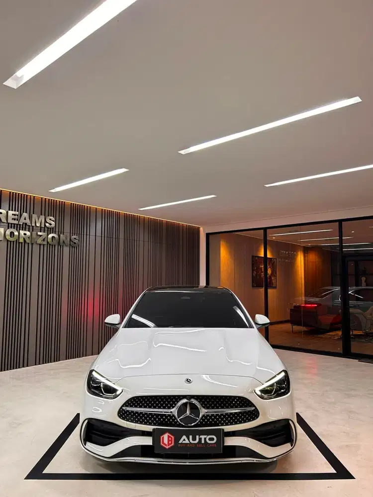 Mercedes Benz C300 AMG 2024 Mercy Km7rb Putih Nik 2023 B301KK
