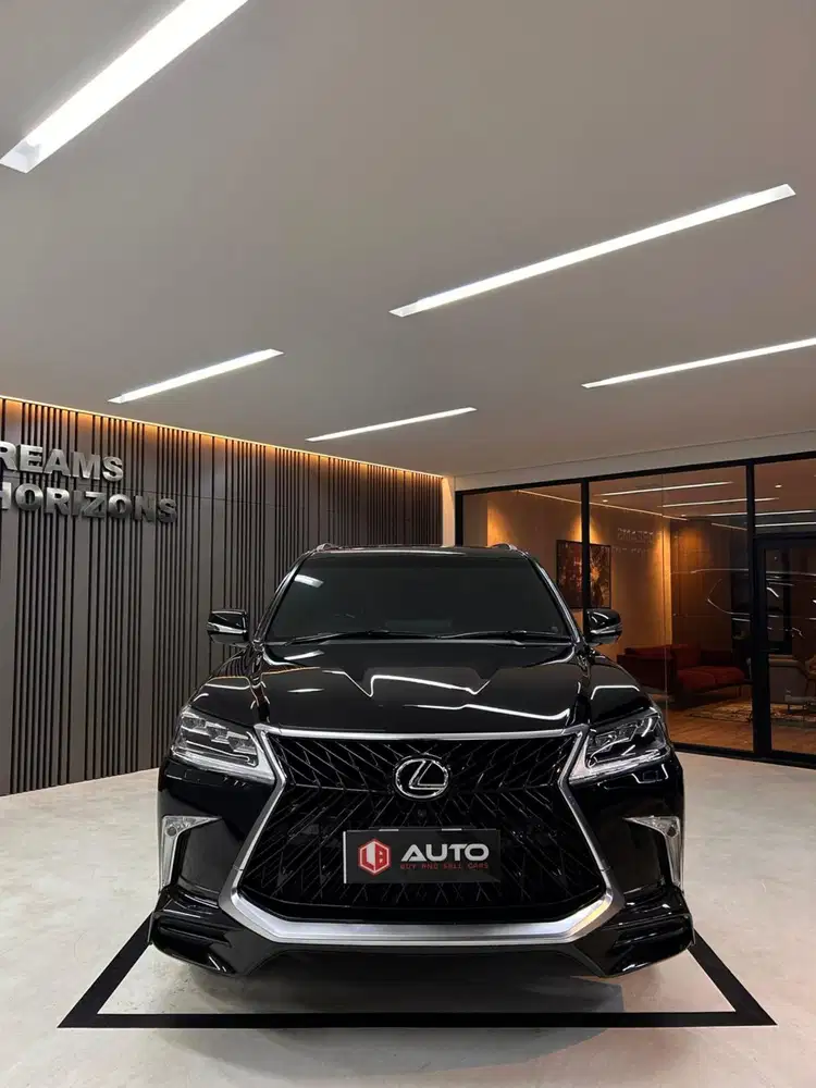 Lexus LX570 F-Sport AT 2020 Hitam B77HR Km50rb Nik 2019