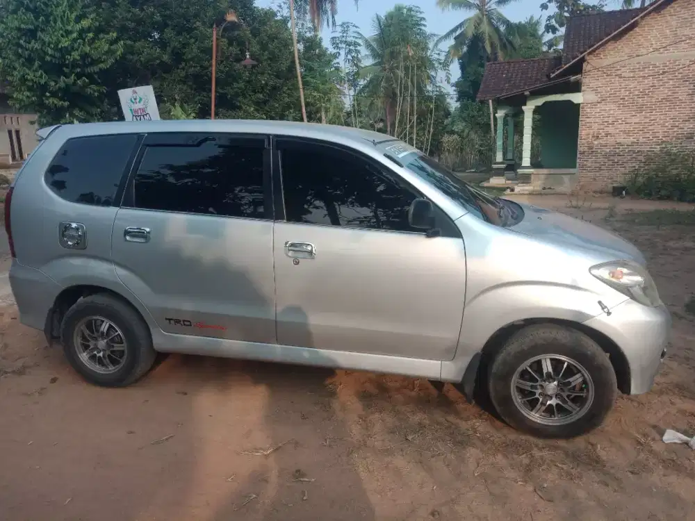Xenia Li 2005 plat b pajak + plat panjang
