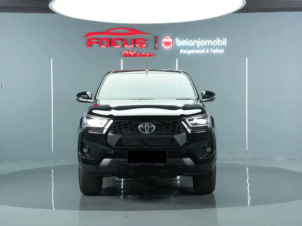 Toyota Hilux 2.4 V Double Cabin 4x4 AWD Facelift Diesel 2025 Like New