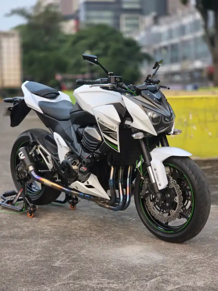 Kawasaki Z800 ABS With Leovince