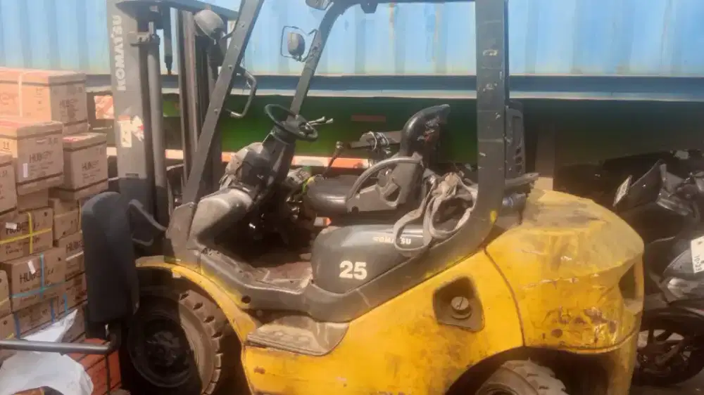 Forklift Komatsu 2.5 Ton Tahun 2010