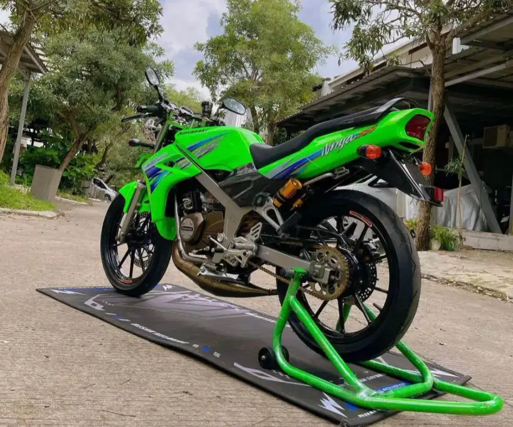 Kawasaki ninja R 2015