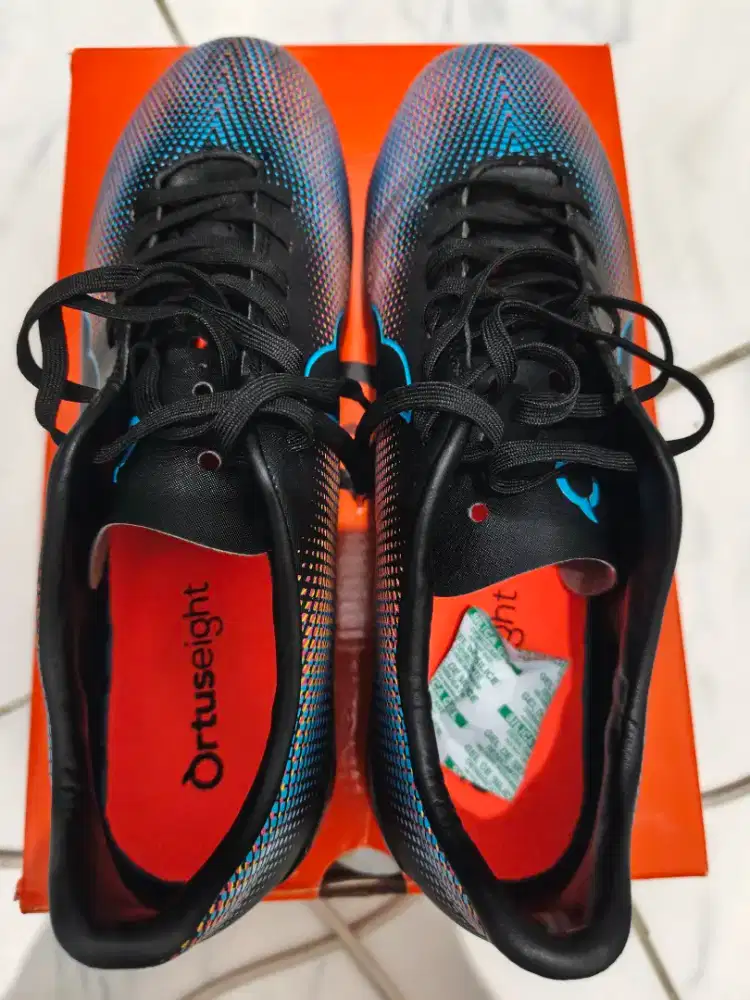 JUAL SEPATU BOLA ORTUS