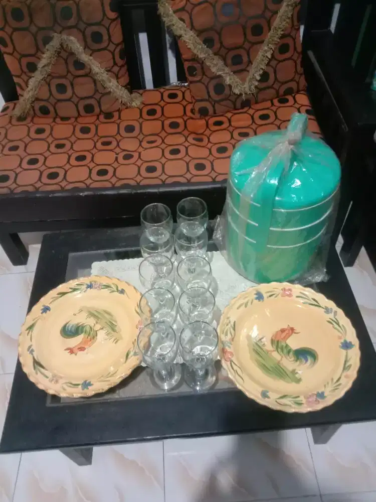 Peralatan makan dan minum
