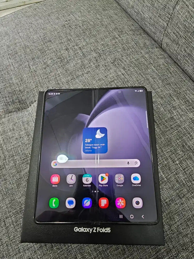 Samsung Fold 5 12/512 GB SEIN