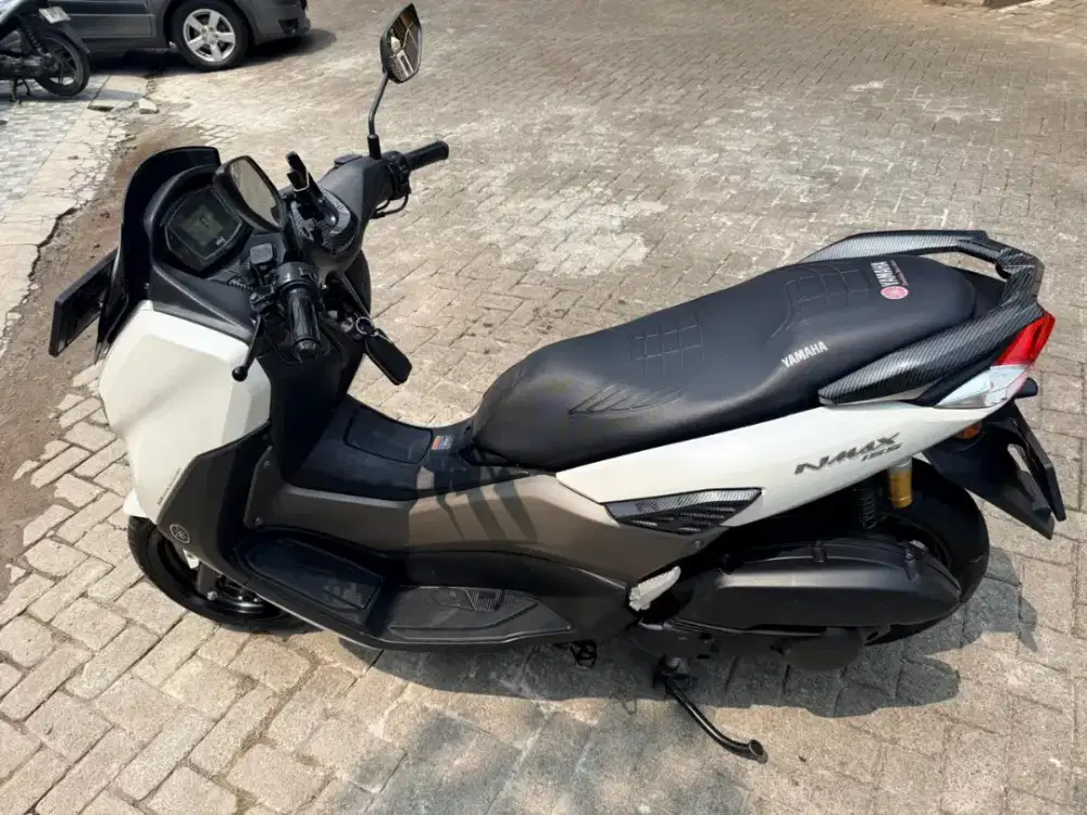 Dijual motor nmax th 2020 km hanya 800