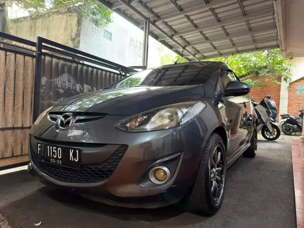 Mazda 2 R 2013
Matic