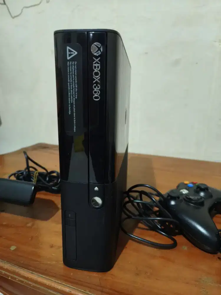 Xbox 360 e 500 gb