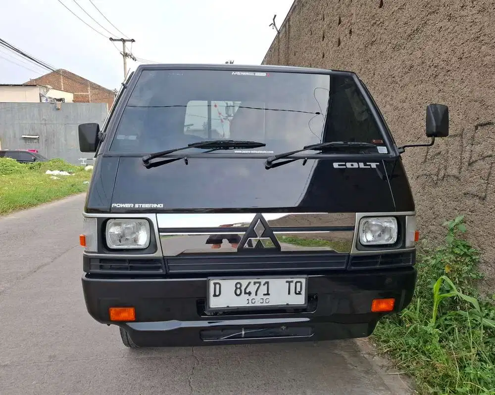 Mitsubishi L300 Pickup KM6rb Pick Up 2025