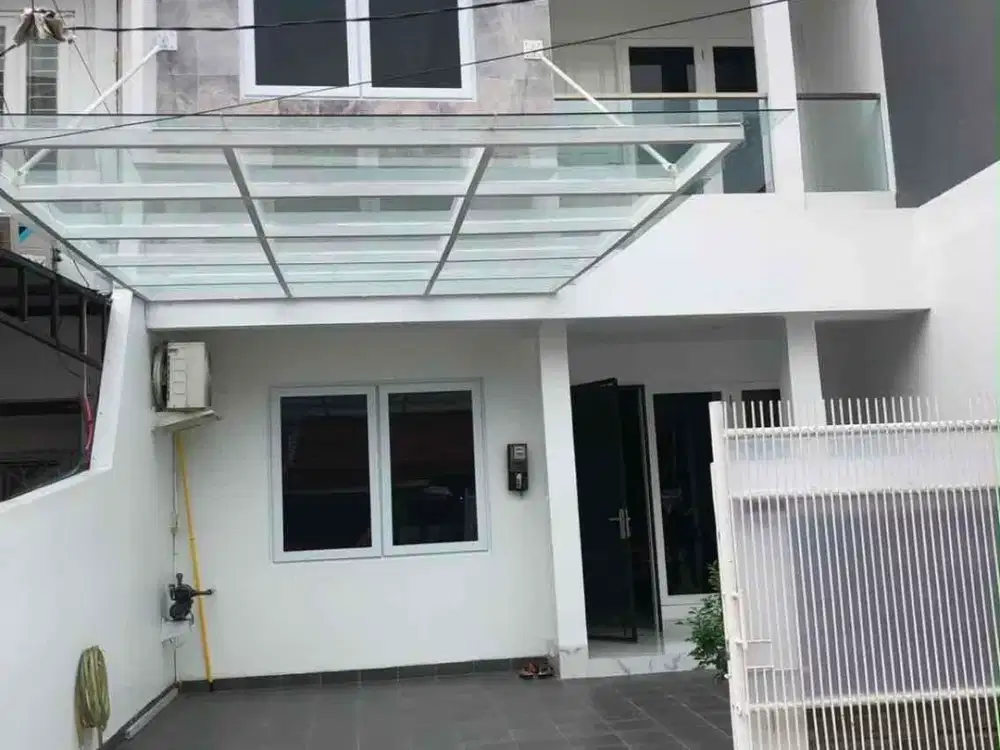 Rumah Modern 2,5 Lantai Nego, BCS Kelapa Gading Jakarta Utara