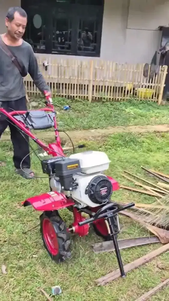 TRAKTOR HONDA original buat kebun dan sawah