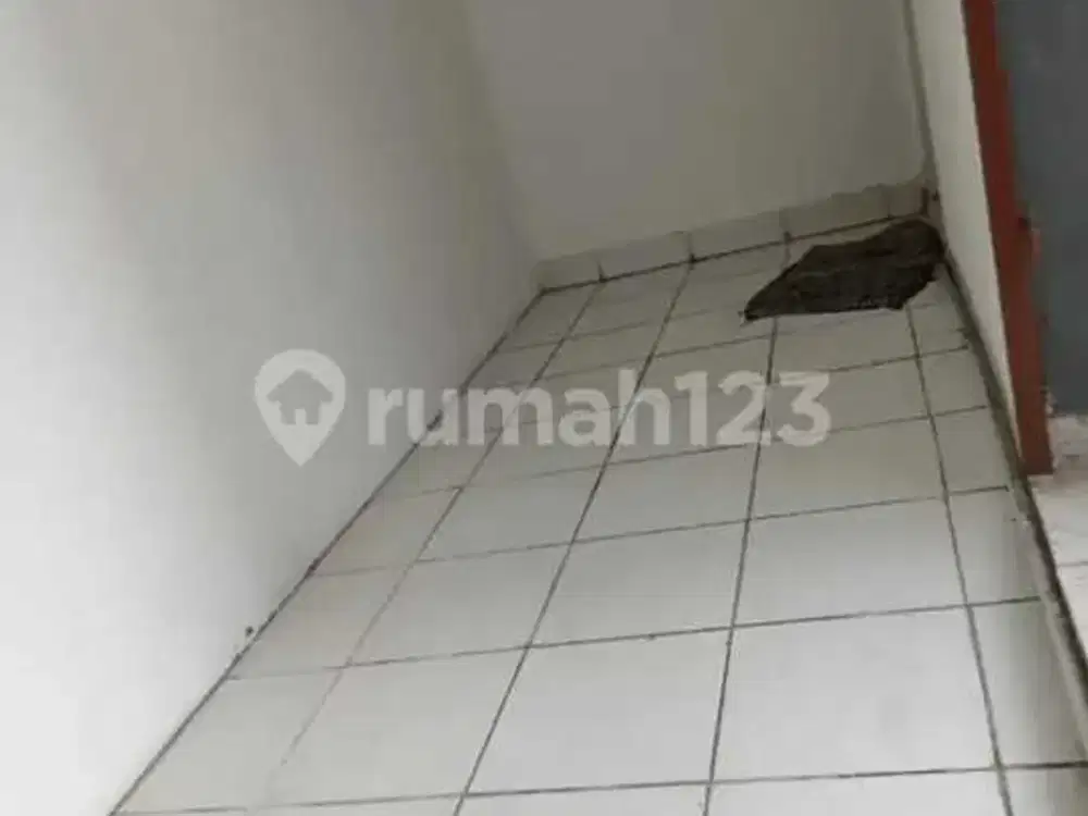 Di Jaul Ruko Di Villa Taman Bandara.dadap