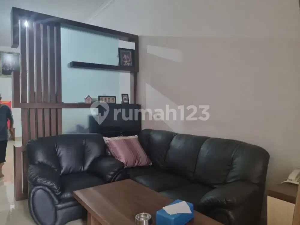 Dijual Rumah di Duta Garden 2 Lantai