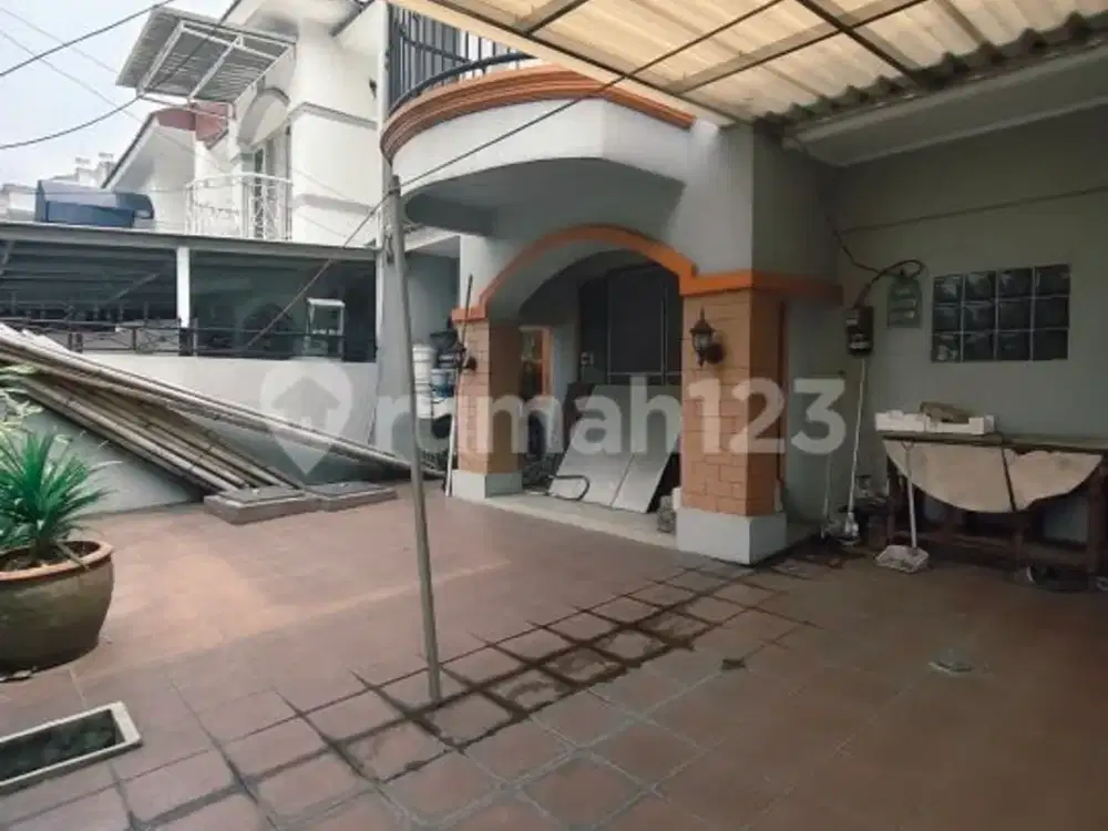 Di Jual Rumah Di Taman Surya