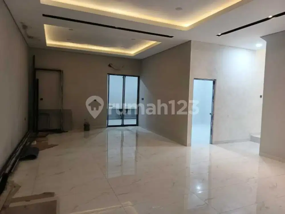 Jual Rumah Taman Surya 5
