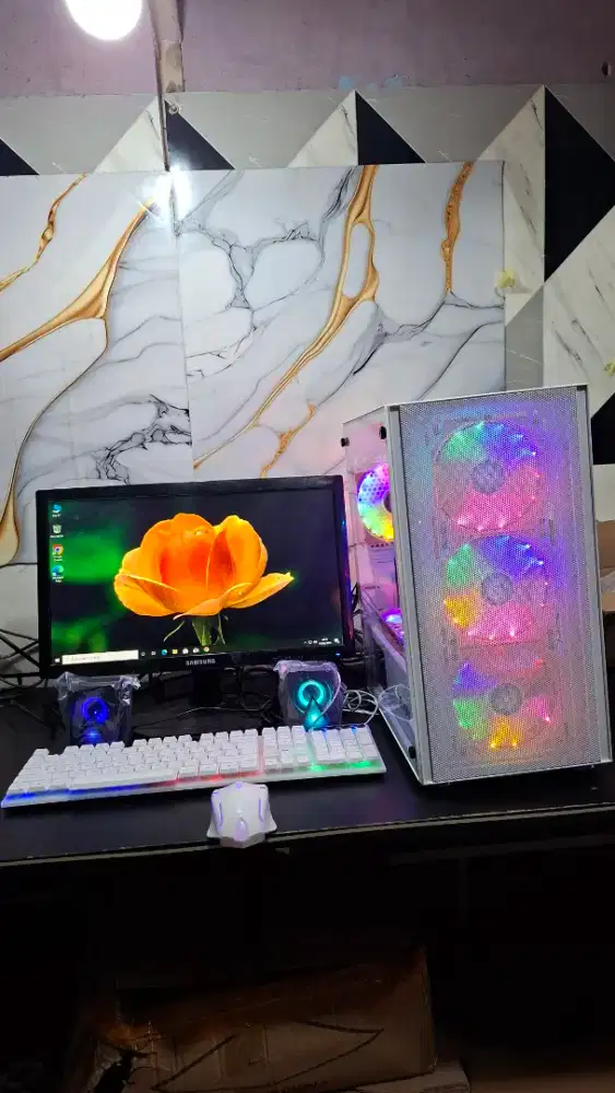 PC GAMING FULSET I5 - 4590 . GEN4 VGA GTX 1050 2 GB LAYAR 19INCI