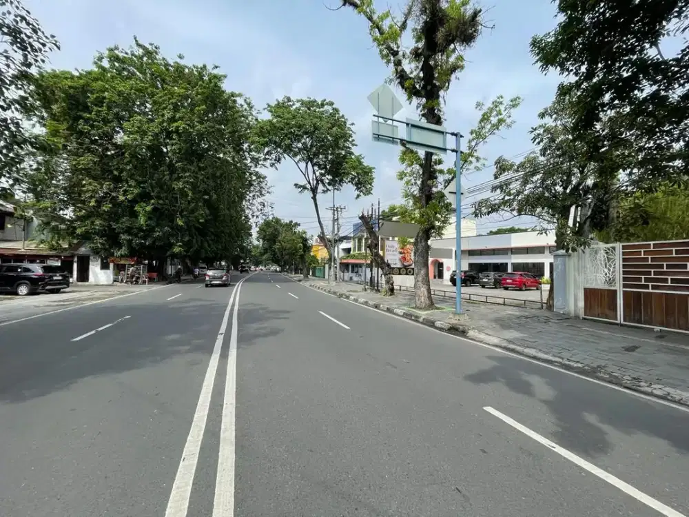 VILLA JL. S.PARMAN COCOK BISNIS KULINER JUGA PERKANTORAN