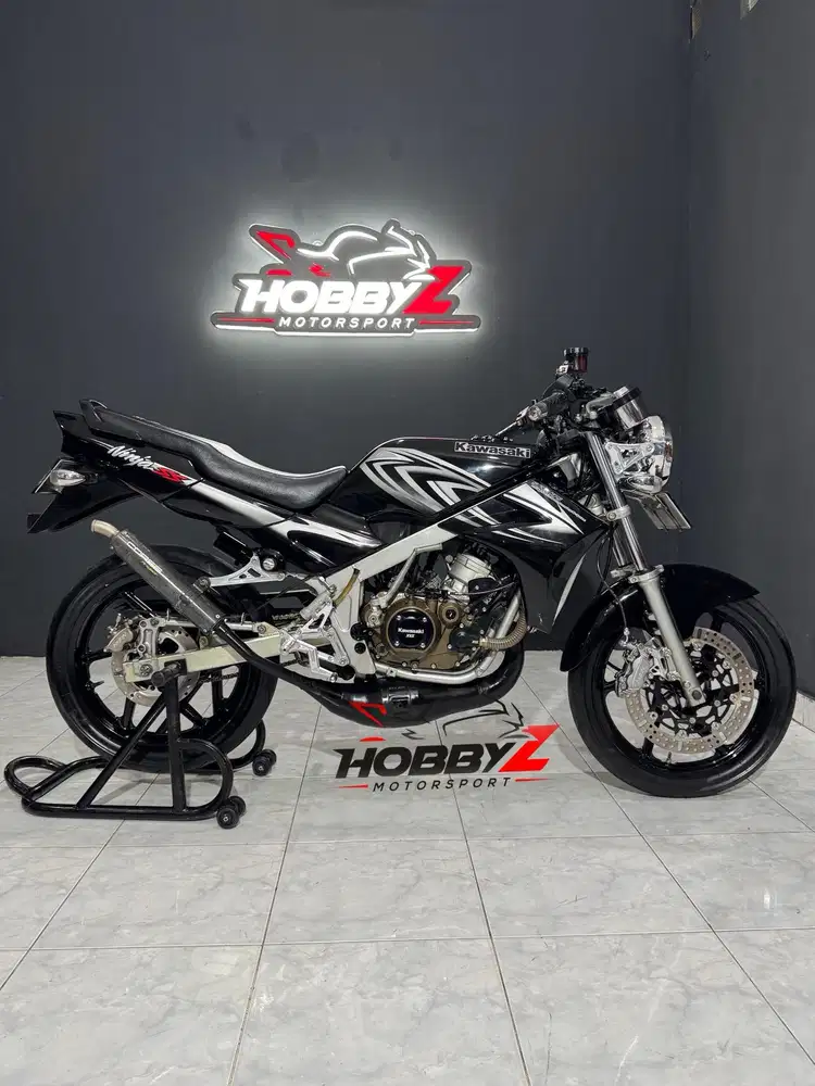 Kawasaki ninja 150R/ninja 150-R convert SS modif hedon 2011 istimewa