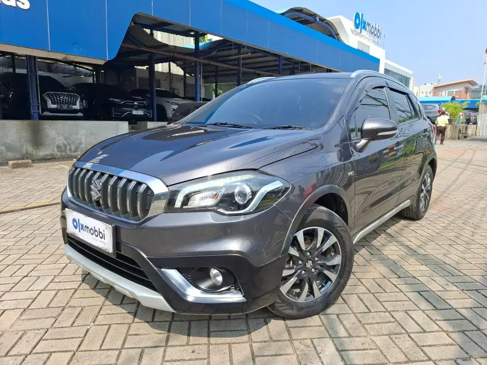DP 1 JUTA Suzuki SX4 1.5 S-Cross Bensin-AT 2019 Abu CBRKB